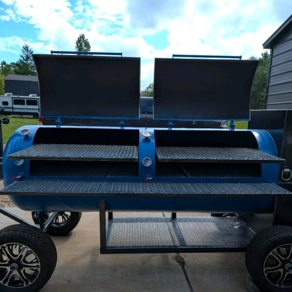 Custom 350 gallon smoker - Image 5