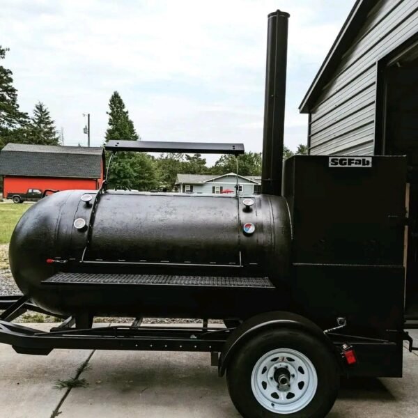 500 gal smoker with a large warming box - Image 2